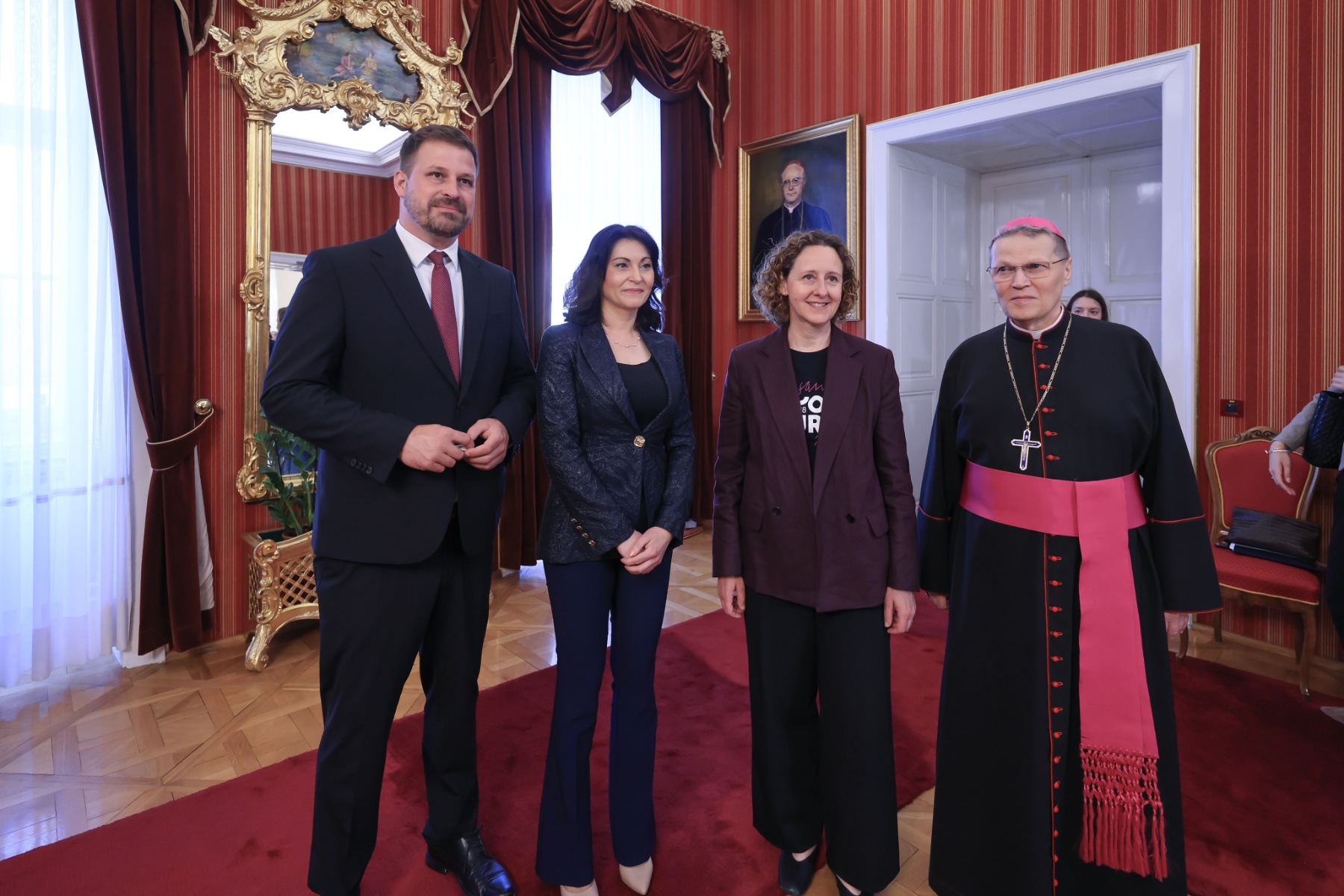 Županica Tramišak i ministrica Obuljen Koržinek posjetile Đakovo – najavljena cjelovita obnova đakovačke katedrale i osječke konkatedrale